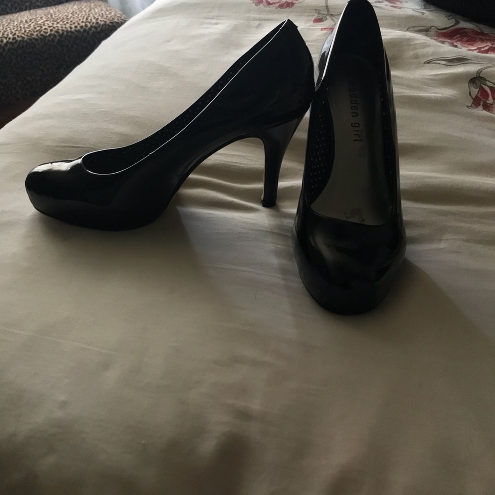 Steve Madden Pumps - Picture 2 of 4